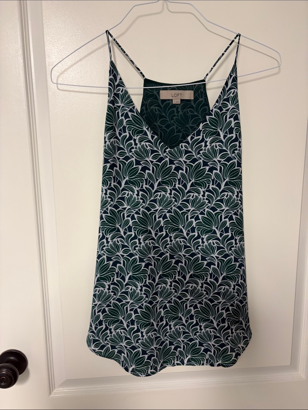 LOFT Dark Green and White Leaf-Print Spaghetti Strap Camisole